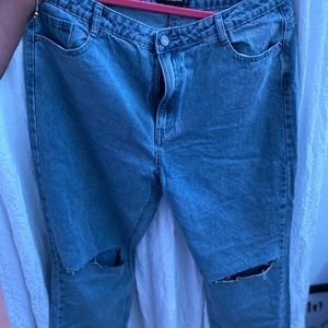 knee ripped dad jeans